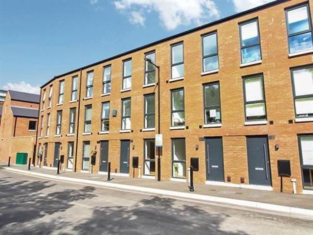 Apartment for rent in Reddish, Stockport