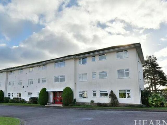 House for sale in Tricketts Cross, Ferndown