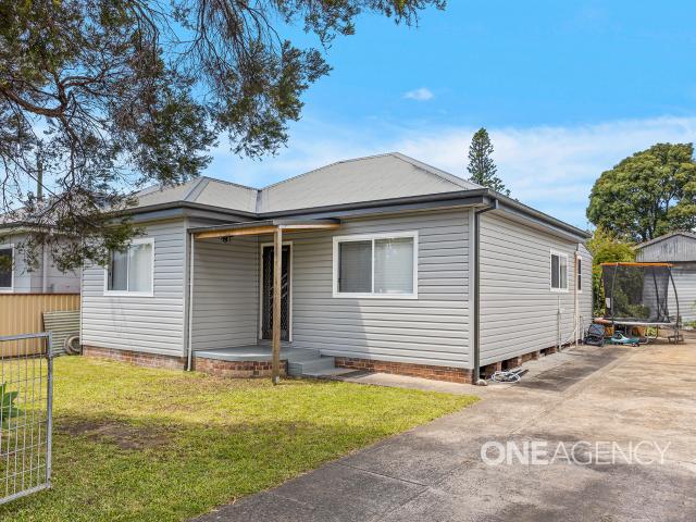 House for rent in Fairy Meadow, Wollongong City Council
