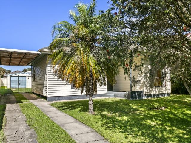 House for rent in Fairy Meadow, Wollongong City Council