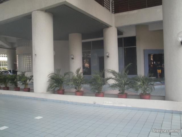 Condominium for sale in Pantai
