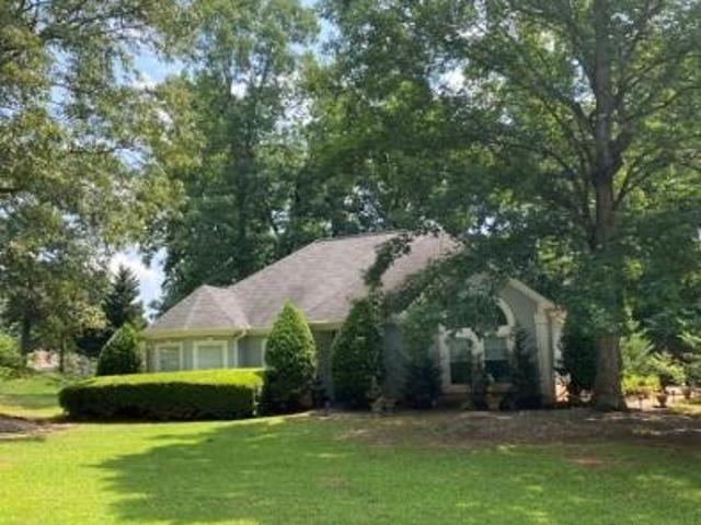 House for sale in Suwanee, Georgia