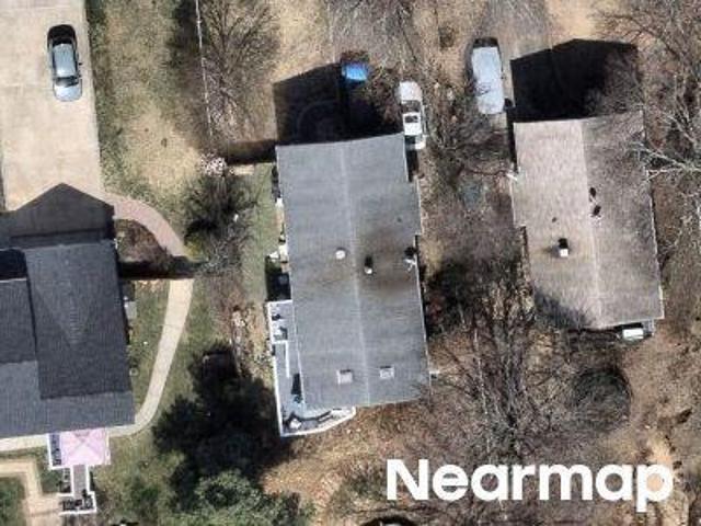 House for sale in Farmingville