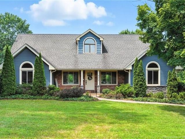 House for sale in Charlestown