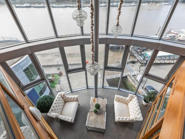 Apartment for rent in London Borough of Wandsworth, Greater London