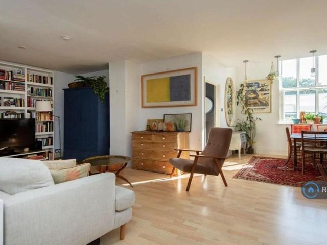 Apartment for rent in Mile End, Greater London