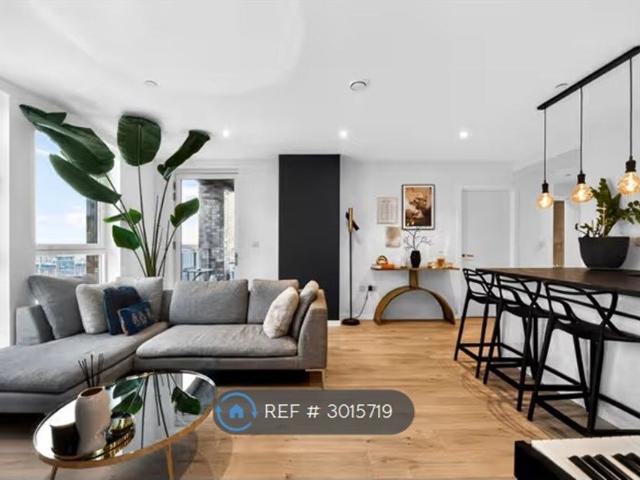 Apartment for rent in Custom House, Greater London