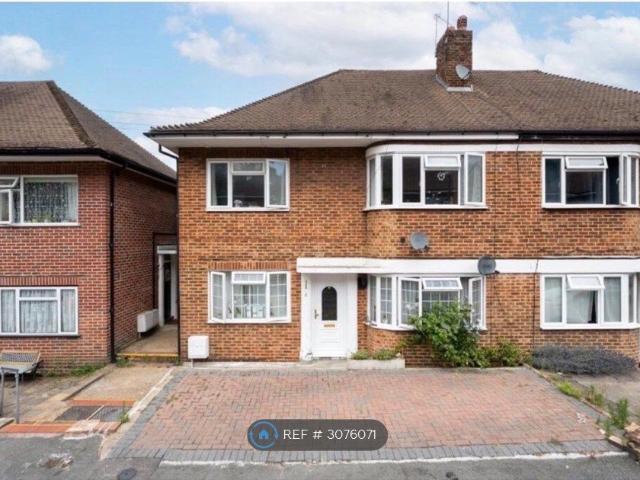 House for rent in London Borough of Sutton, Greater London