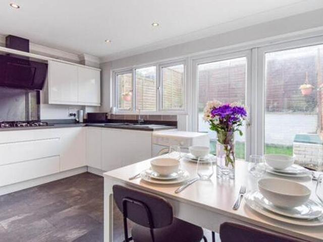 House for sale in Wash Common, Enborne