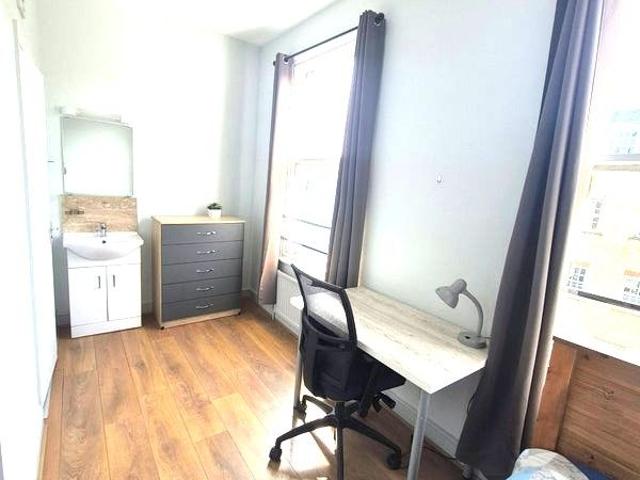Room for rent in London Borough of Camden, Greater London