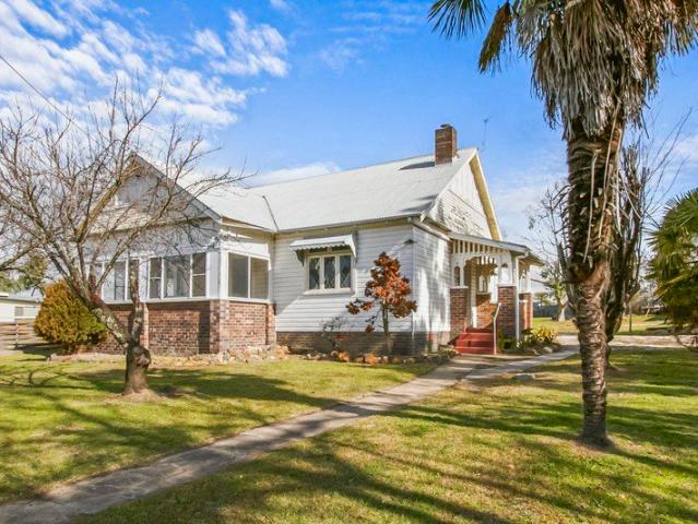House for sale in Rocky River, New South Wales