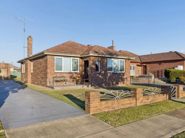 House for sale in Brisbane Grove, New South Wales