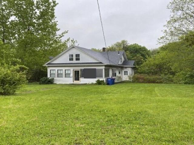 House for sale in Seekonk