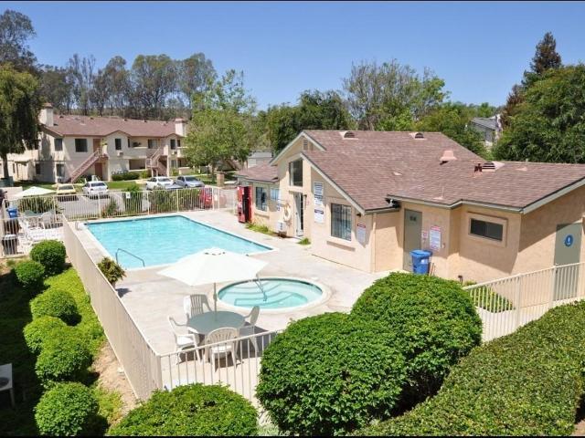 Apartment for rent in Fallbrook, California