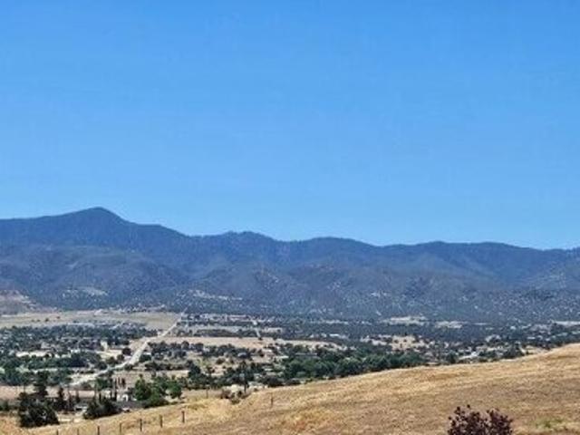 Land for sale in Tehachapi, California