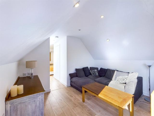 Apartment for rent in Emmington, Berrick Salome