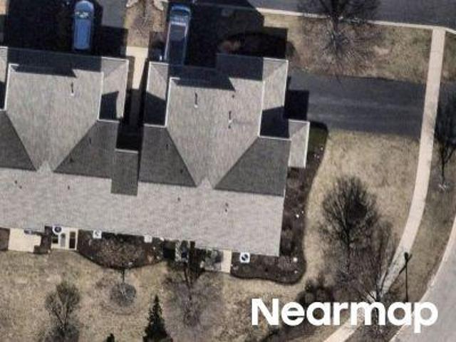 Condo for sale in Lindenhurst, Illinois