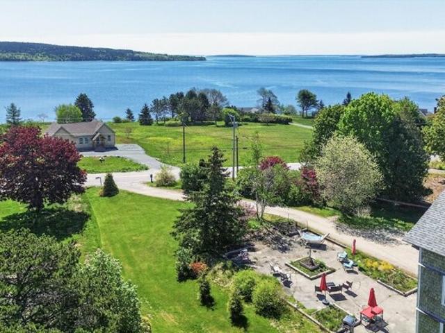 House for sale in Blue Hill, Maine