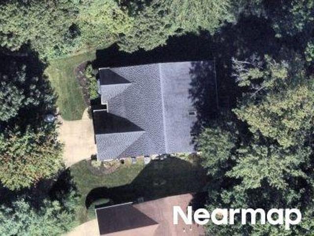 House for sale in Olmsted Falls, Cuyahoga County