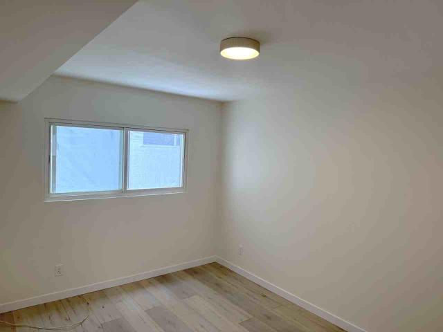 Apartment for rent in Canoga Park, California