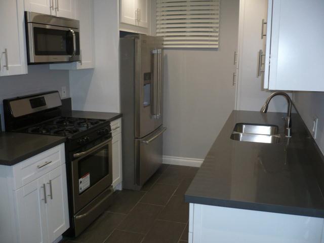 Apartment for rent in Canoga Park, California