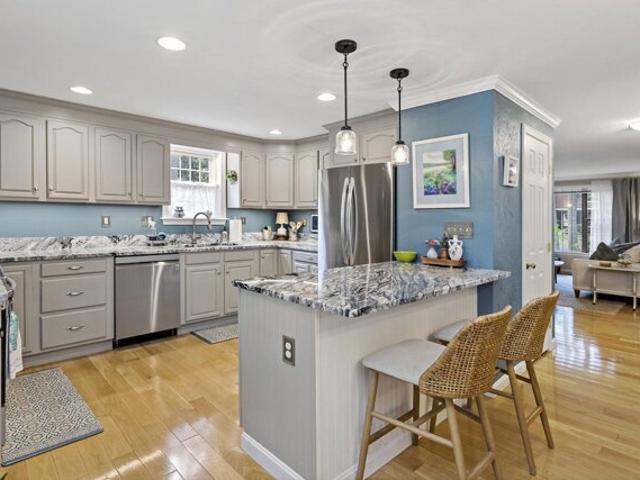 Condo for sale in Mashpee, Barnstable County
