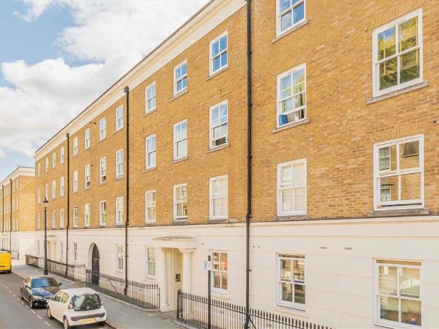 Apartment for rent in The Borough, Greater London