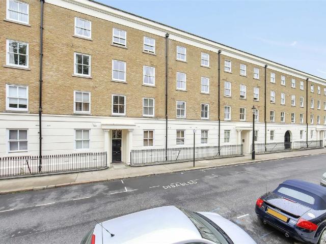 Apartment for rent in The Borough, Greater London