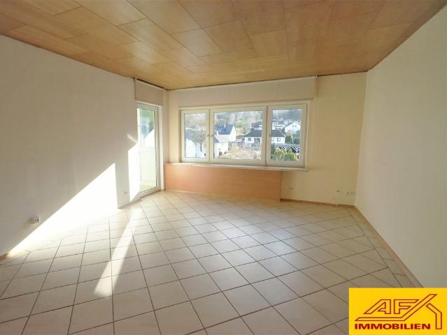 Dachgeschosswohnung kaufen in Seidfeld (Sauerland), Sundern