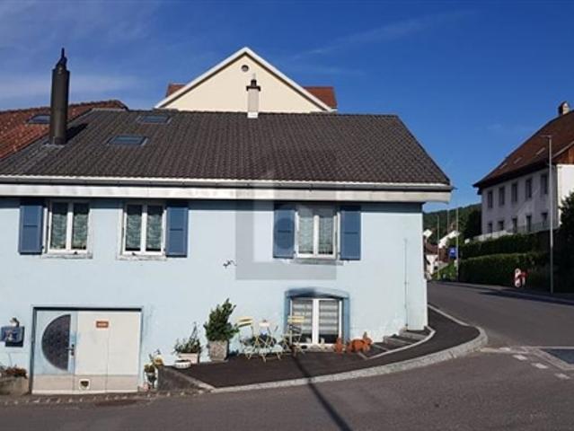 Reihenfamilienhaus kaufen in Tramelan, Bern