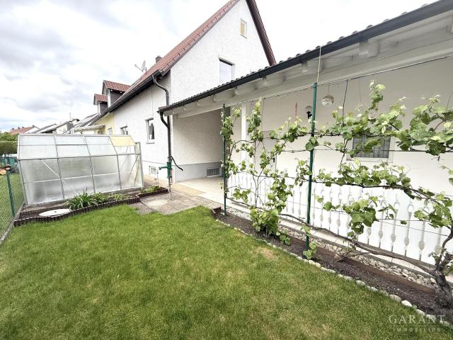 Doppelhaushälfte kaufen in St.-Wolfgang-Siedlung, Landshut