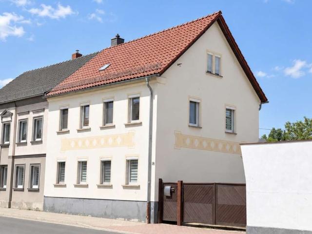 Haus kaufen in Regis-Breitingen, Landkreis Leipzig