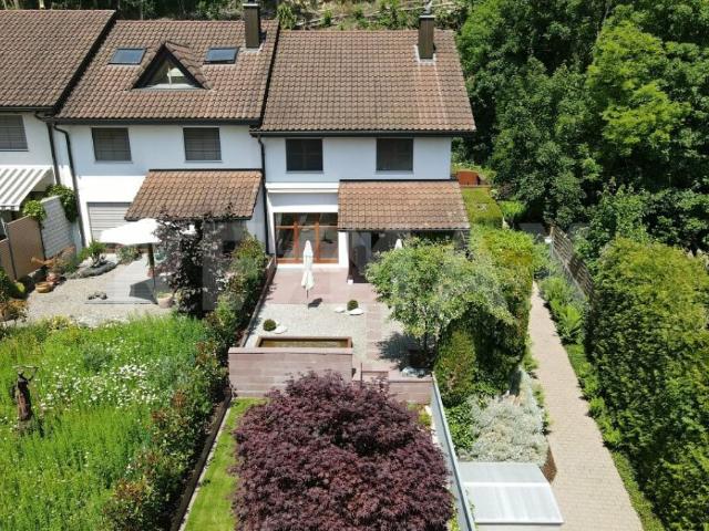 Reihenfamilienhaus kaufen in Brunegg, Aargau