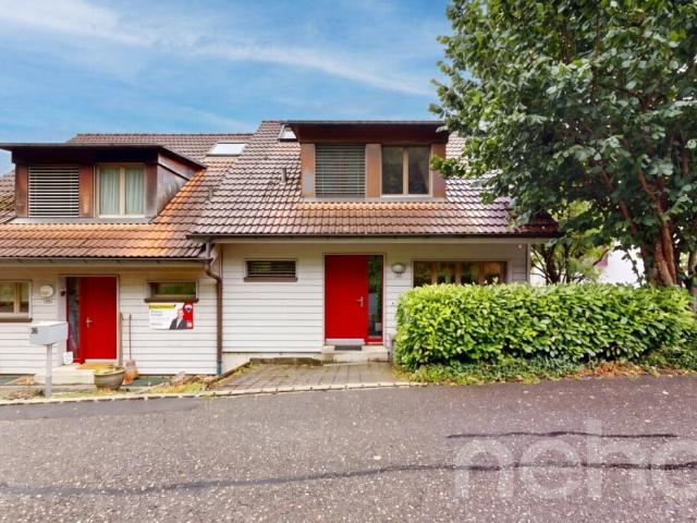 Reihenfamilienhaus kaufen in Lupsingen, Basel-Landschaft