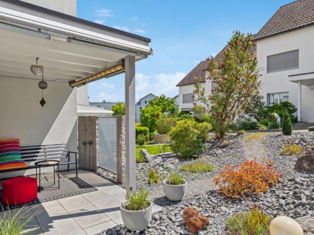 Reihenfamilienhaus kaufen in Binz, Zürich