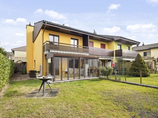 Reihenfamilienhaus kaufen in Muhen, Aargau