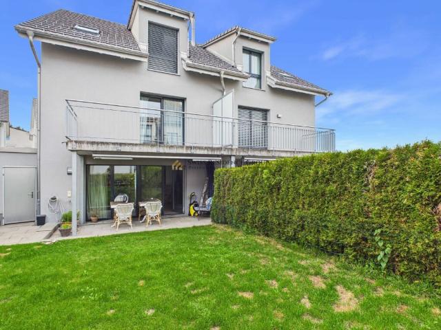Einfamilienhaus mieten in Maur, Zürich