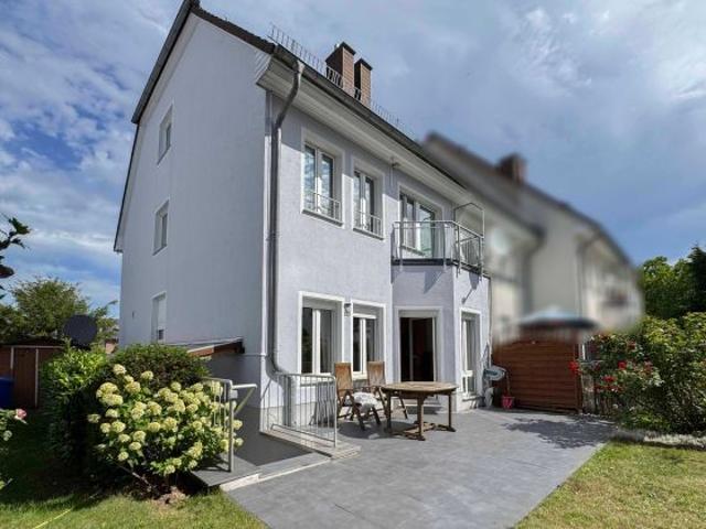 Haus kaufen in Schönefeld, Dahme-Spreewald
