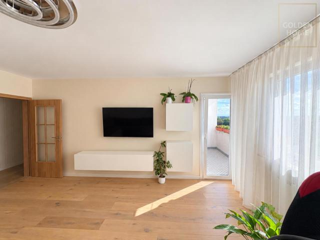 Wohnung kaufen in Urbach, Köln