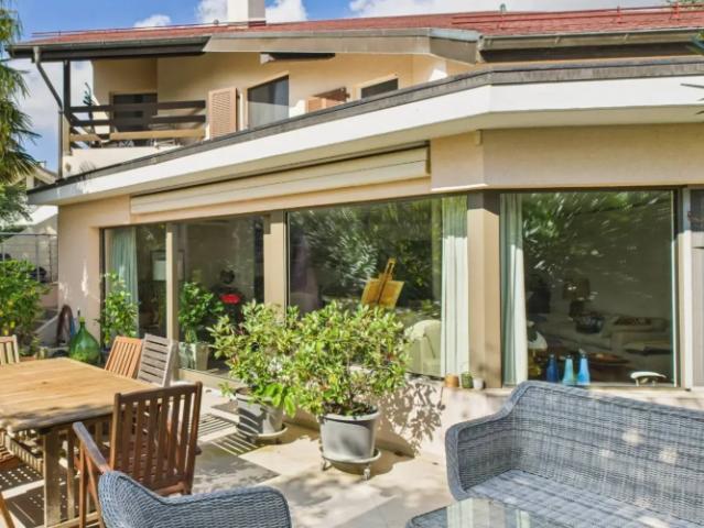 Haus kaufen in Commugny, Waadt