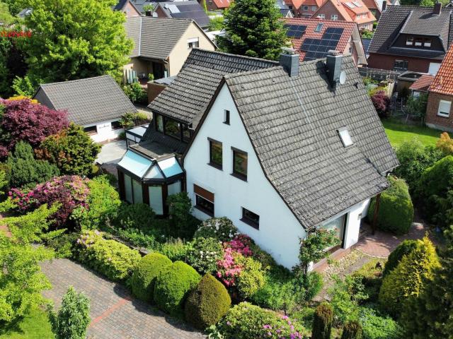 Villa kaufen in Hude, Niedersachsen