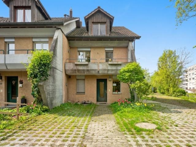 Reihenfamilienhaus kaufen in Affoltern am Albis, Zürich