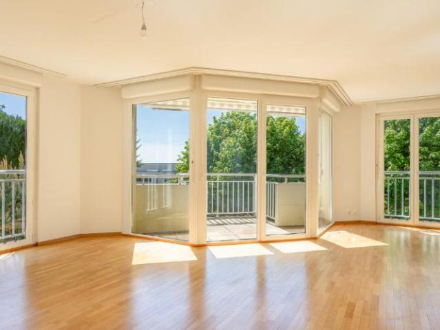 Wohnung kaufen in Belmont-sur-Lausanne, Waadt