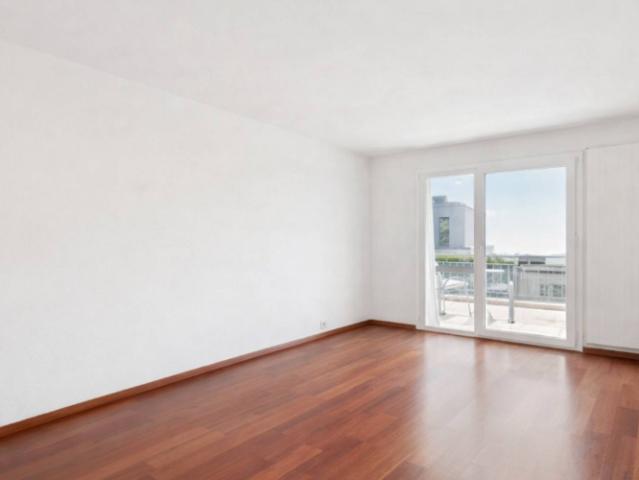 Wohnung kaufen in Pully, Waadt