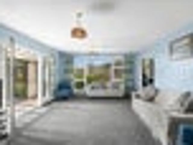 House for sale in Chaslands, Canterbury