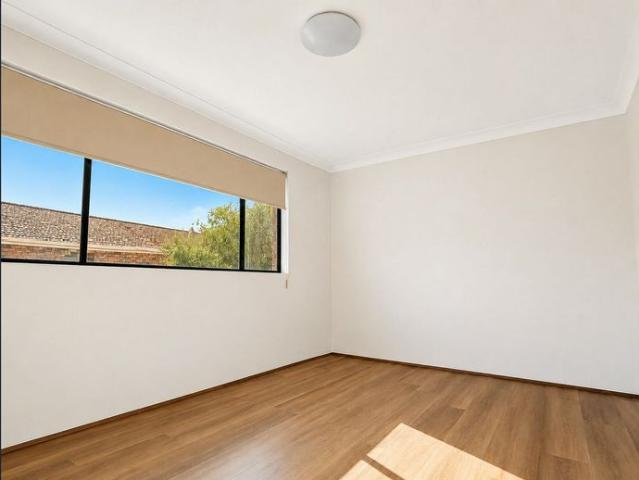 Townhouse for rent in Sydney, New South Wales