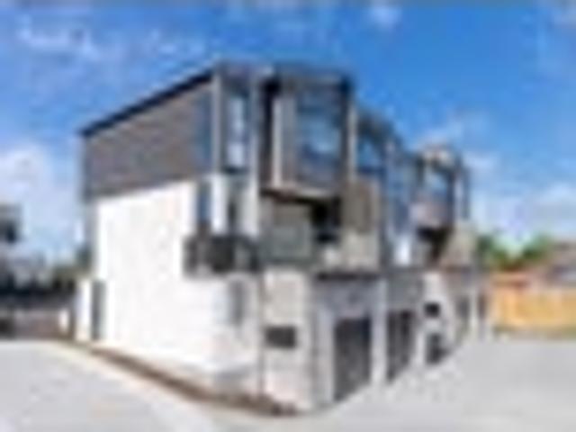 Townhouse for sale in Wairau Valley, Oroua County