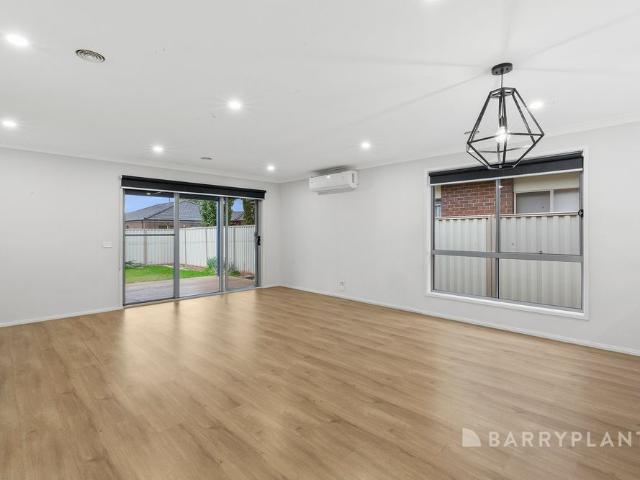 House for rent in Edenbrook Estate, Melbourne