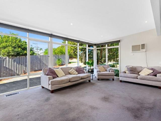 House for rent in Ferntree Gully, Melbourne