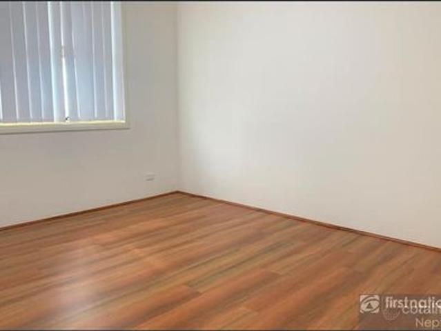 Townhouse for rent in Sydney, New South Wales